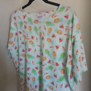 NWT XS LuLaRoe Irma tunic